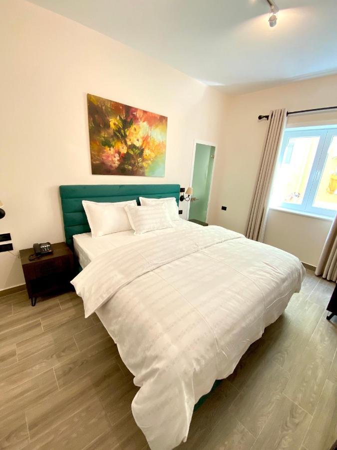 Venis Hotel 地拉那 外观 照片