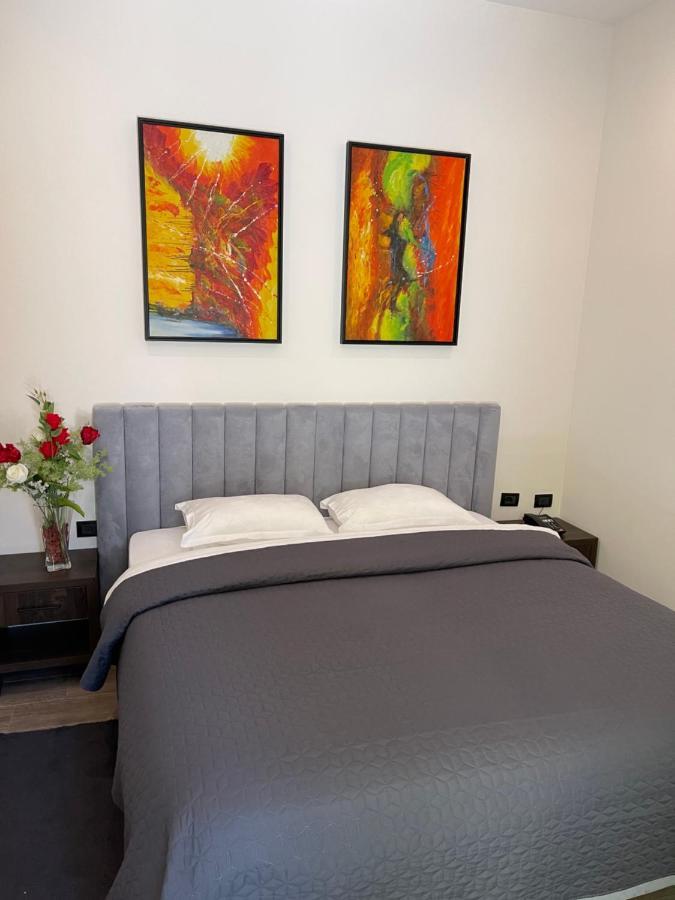 Venis Hotel 地拉那 外观 照片