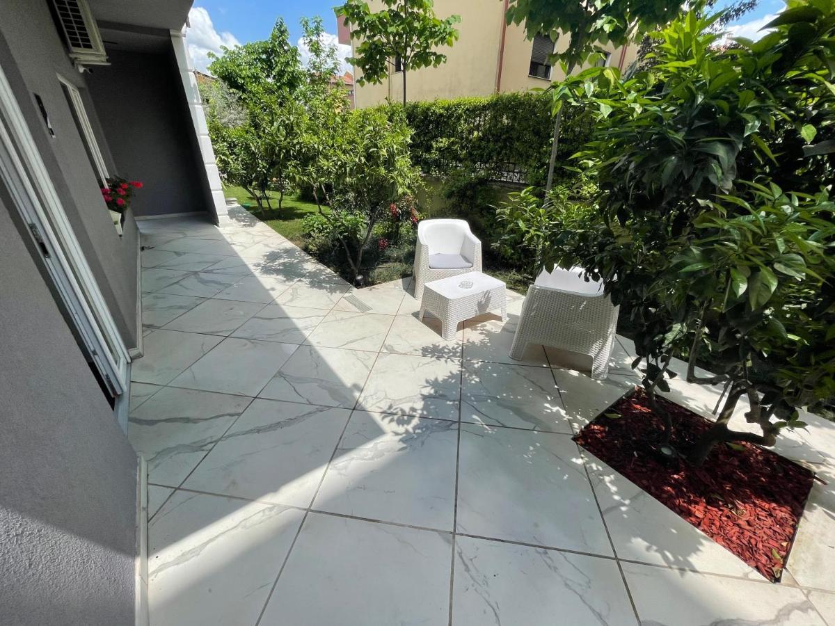 Venis Hotel 地拉那 外观 照片